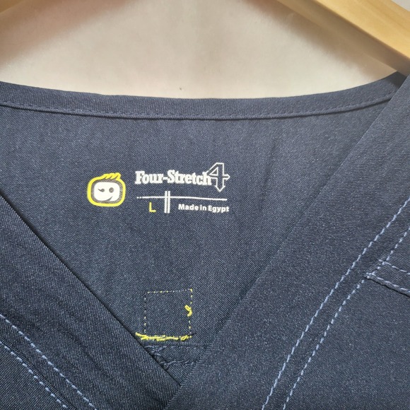 Four Stretch Navy Blue Scrub Top V-Neck Short Sleeve Size L - Picture 3 of 7